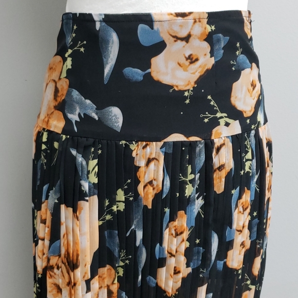 Maxi skirt - Picture 6 of 8